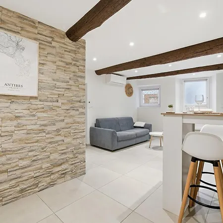 La Pompe - Climatise Proche De La * Antibes