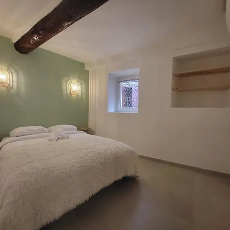 La Pompe - Climatise Proche De La